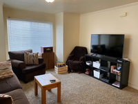 Cast 301 living room2
