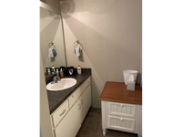 lanaib2 bathroom