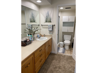 RS55 bathroom1