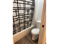 WP325 bathroom2