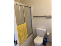 CH18 bathroom2