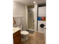 MR4 bathroom1