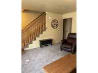 MR17 living room3