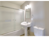 2 Beds 1 Bath