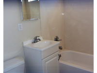 24177 Magna Ave - Bathroom