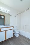 1 Bedroom Bathroom