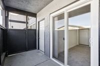 Interior 2x2