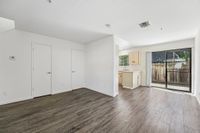 8-web-or-mls-403-425 Junction Ave 109A-S1807-008