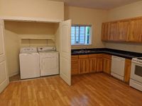 1347 and 1351 High Alley - Kitchen and Laundry