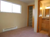 1 bedroom, 1 bathroom
