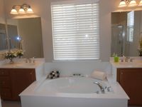 3x2.5 Master Bathroom