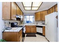 2x2 Kitchen