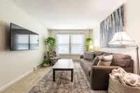 living room furnished (3)
