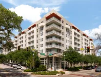 Cottonwood Bayview Apartments Exterior