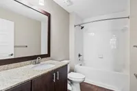 Cottonwood Bayview Bathroom