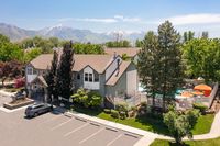 Leasing Office at Cottonwood Apartments