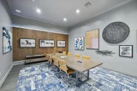 Community Coworking Space at Cottonwood Ridgeview Apartments