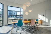 Perks and Amenities at 5 Row Apartments