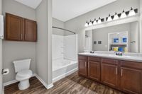 Advenir at Grand Parkway West - Modern Bathroom