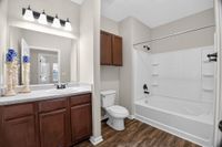Advenir at Grand Parkway West - Bathroom