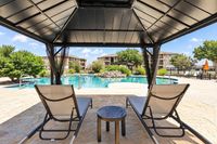 Advenir at Mayfield - Poolside Lounge Area
