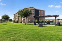 Advenir at Mayfield - Outdoor Grilling Area
