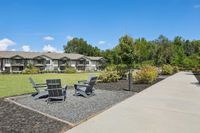 Advenir at Dawson Hills - Outdoor Seating