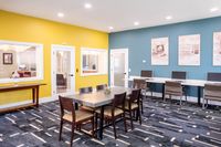 Co-Work Lounge
