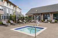 Spa and Pool | Edgewood WA Apartments | 207 E Apartments