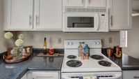 Modern Kitchen | Apartments In Kennewick Wa For Rent | Crosspointe Apartments