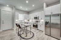 Luxe of Prosper | Apartments in McKinney | Rental in McKinney | Open Modern Kitchen