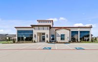 Clubhouse & Leasing Office