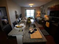 Countertop Dining | The Union at Dearborn | Dearborn Apartments