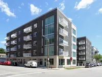 Trio Exterior