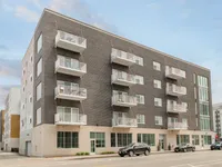 Trio Exterior