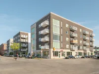 Trio Exterior