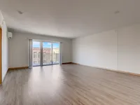 1 Bed / 1 Bath - 778 SF - Living & Dining