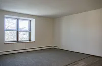 2 Bed / 1 Bath - 1,000 SF - Living Space