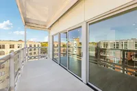 N Water St-042