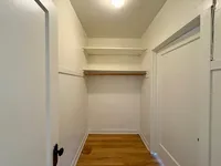 Ivanhoe Closet