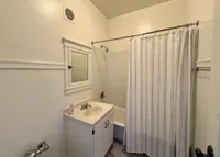 Ivanhoe Bathroom