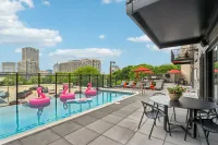 NOVA MKE Pool