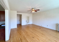Spacious Living Room - 206