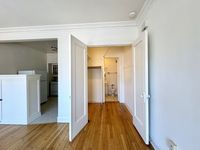 Studio Dress and Bathroom - 201