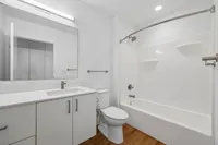 Buca Townhome Full Bathroom