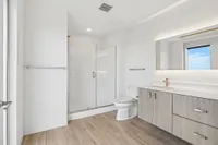 Willow - 3 BD / 2 BA - Primary En Suite Bath