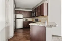 Avenues at Northpointe - Kitchen