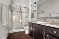 Avenues at Northpointe - Bathroom