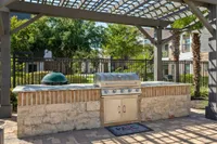 Avenues at Northpointe - Grilling Ara