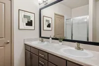 Green Park - Bathroom